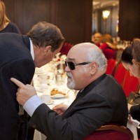 Ο Ιωάννης Βαρδακαστάνης μιλάει με τον Πρόεδρο του ΠΣΝ "Γεώργιος Καστρινάκης" Ξενοφών Λύρο