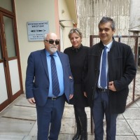 Ο Ι. Βαρδακαστάνης με την Κική Παπαρούνα και τον Παναγιώτη Μαρκοστάμο