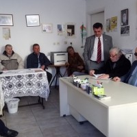 Ο Ι. Βαρδακαστάνης κατά τη διάρκεια της επίσκεψής του στο Σωματείο ΑμεΑ «Η Ελπίδα» - Πρέβεζα, 16 Μαρτίου 2019.