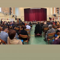 Ο Ι. Βαρδακαστάνης και ο κ. Δανιηλίδης κατά τη διάρκεια της παρουσίασης του βιβλίου "Τα δικαιώματά σου στην ΕΕ"