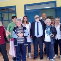 Ο Ι. Βαρδακαστάνης στο Ειδικό Σχολείο Αλμυρού